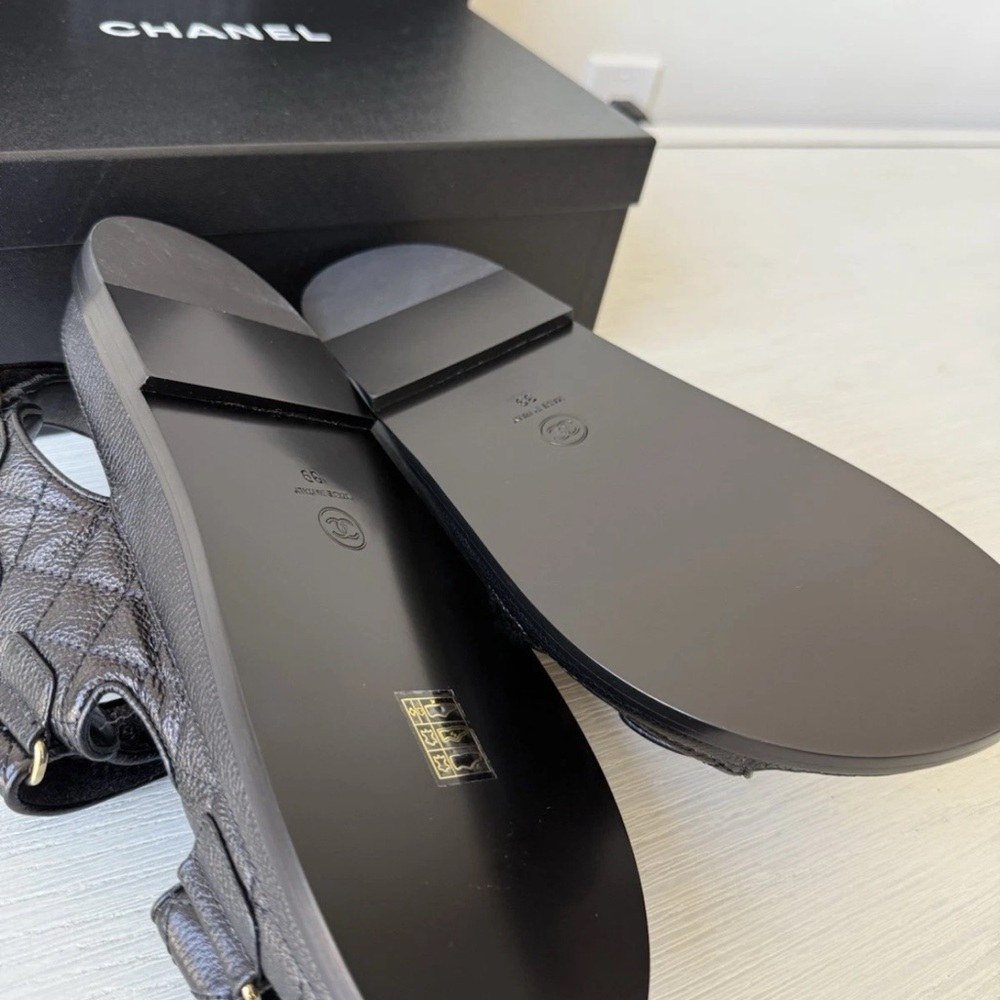 Chanel Grained Calfskin Sandals Size 39 Black - Picture 3 of 5